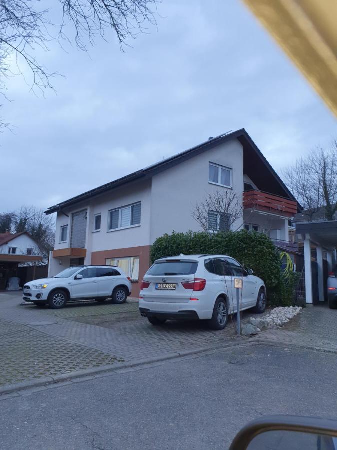 Ferienwohnung Zum Schlossblick Naehe Europa Park Mahlberg Exterior photo